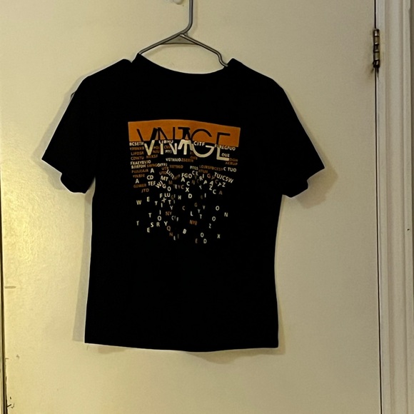 Vintage black T-shirts, soft, simple, new and comfortable - Picture 4 of 4